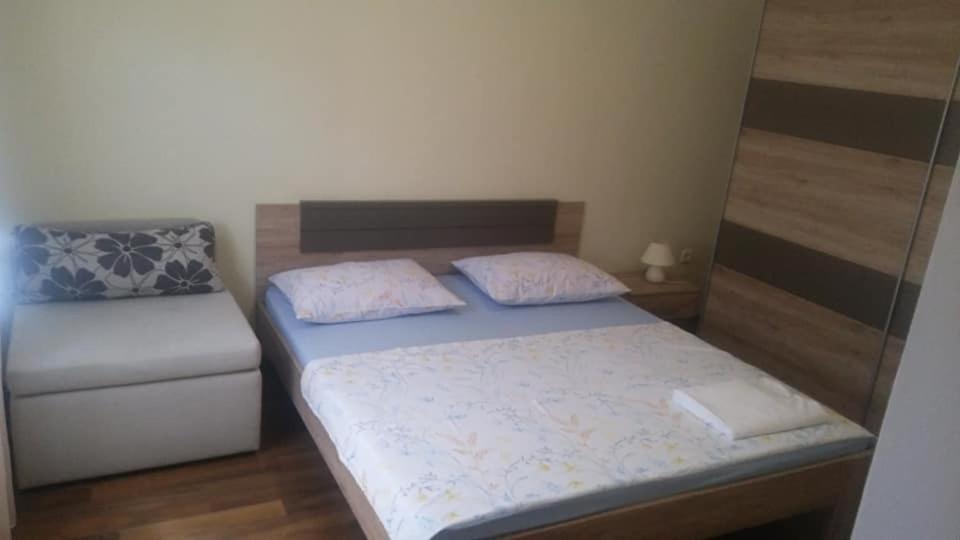 Apartment Dukic Sveti Filip i Jakov Eksteriør billede