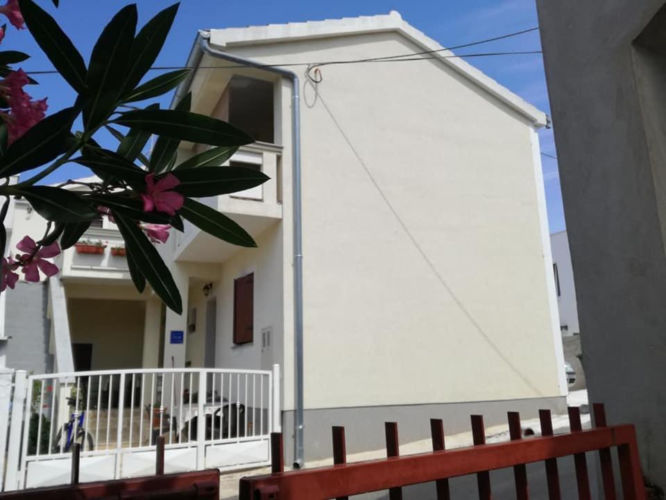 Apartment Dukic Sveti Filip i Jakov Eksteriør billede