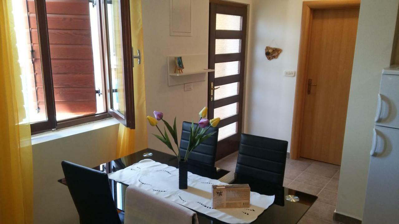 Apartment Dukic Sveti Filip i Jakov Eksteriør billede